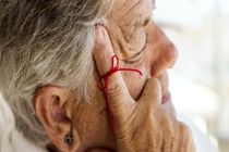 مردان بیشتر از زنان آلزایمر می‌گیرند