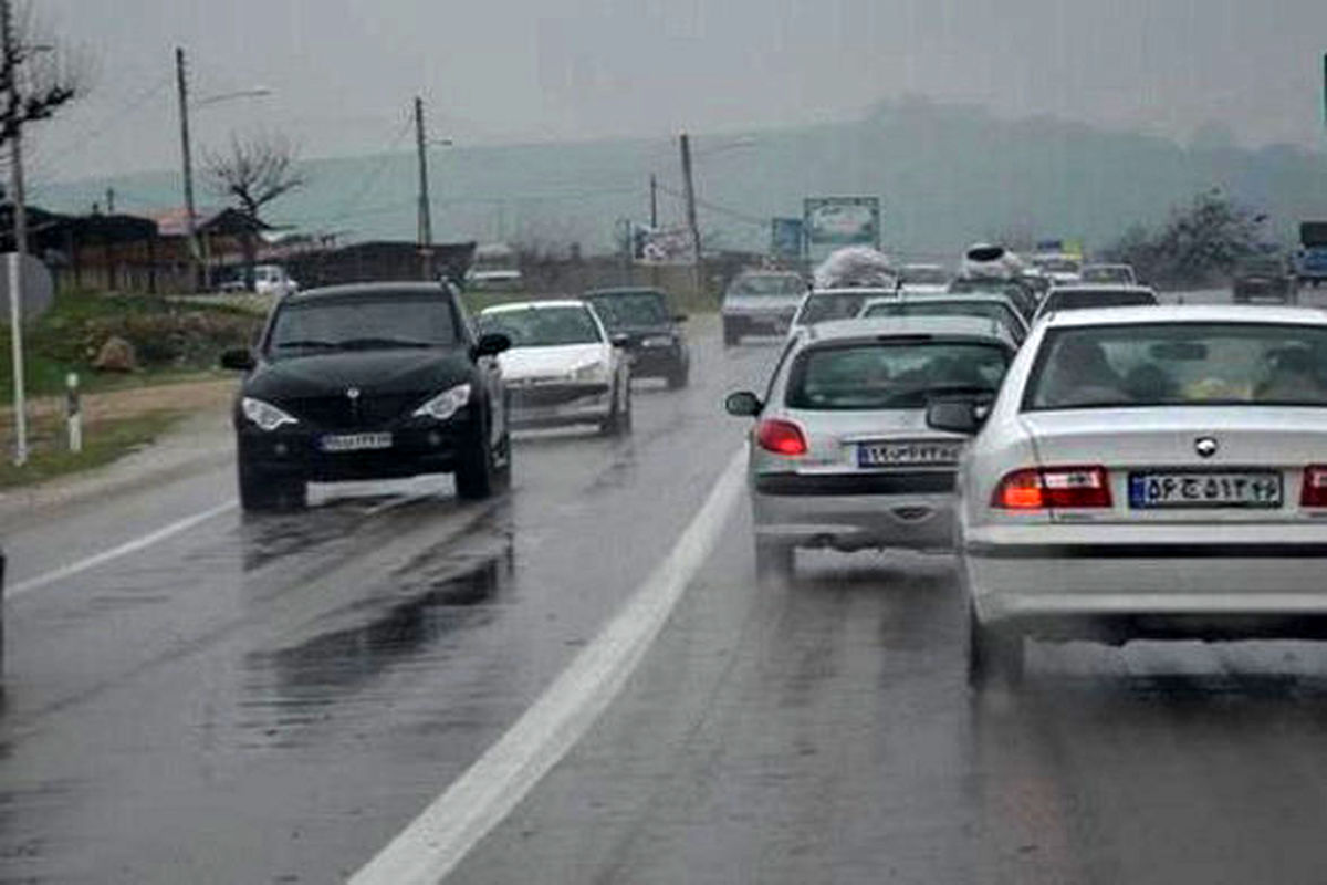 بارش برف و باران در محور‌های استان‌های مازندران و تهران
