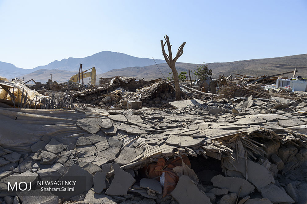 آخرین وضعیت راه‌ها و فرودگاه کرمان پس از زلزله