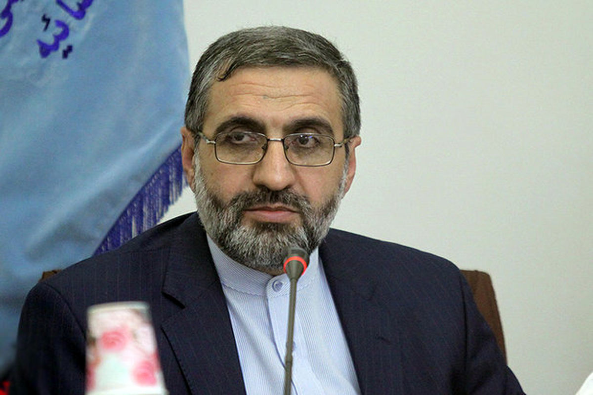 رئیس کل دادگستری استان تهران با دو تن از فرزندان شاهد دیدار کرد