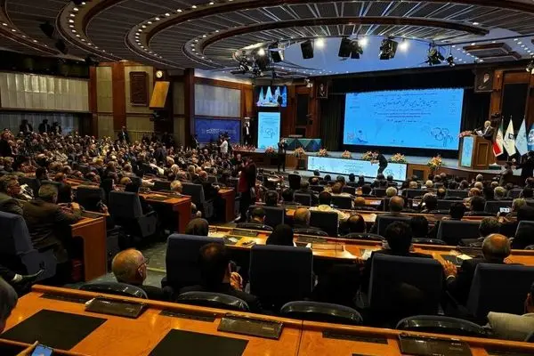 دومین همایش بین‌المللی اقتصاد تعاونی ایران با حضور وزیر تعاون برگزار شد