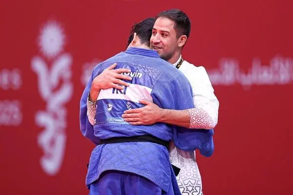 حسین نوین در وزن منهای ۸۱ کیلوگرم جودو به مدال برنز رسید
