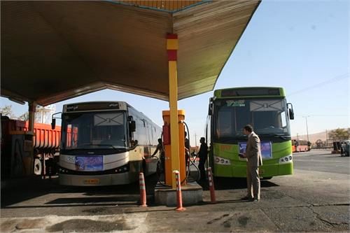 کمبود جایگاه‌های کافی برای سوخت‌گیری شبکه اتوبوسرانی در بندرعباس