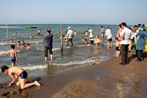 شروع طرح سالم سازی دریا در مازندران/ فعالیت 900 ناجی غریق در سواحل 