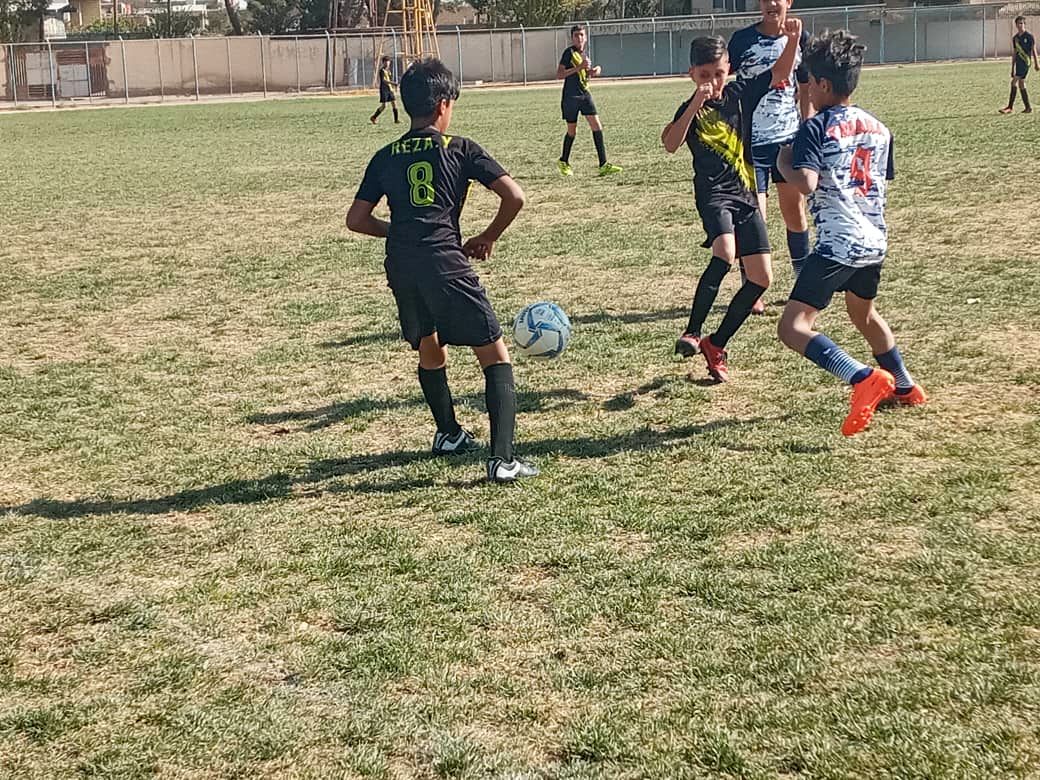 برگزاری مسابقات فوتبال رده سنی نونهالان در خمینی شهر 