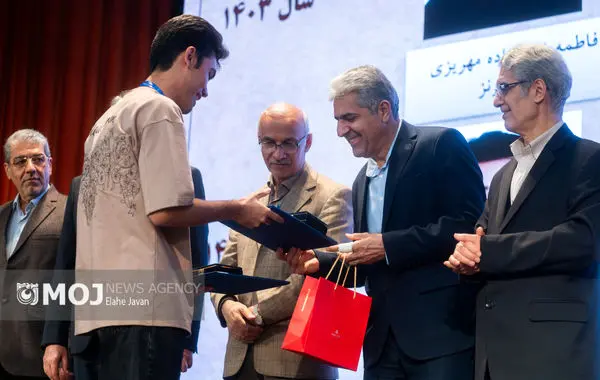 مراسم تجلیل از برگزیدگان المپیاد علمی دانشجویی کشور