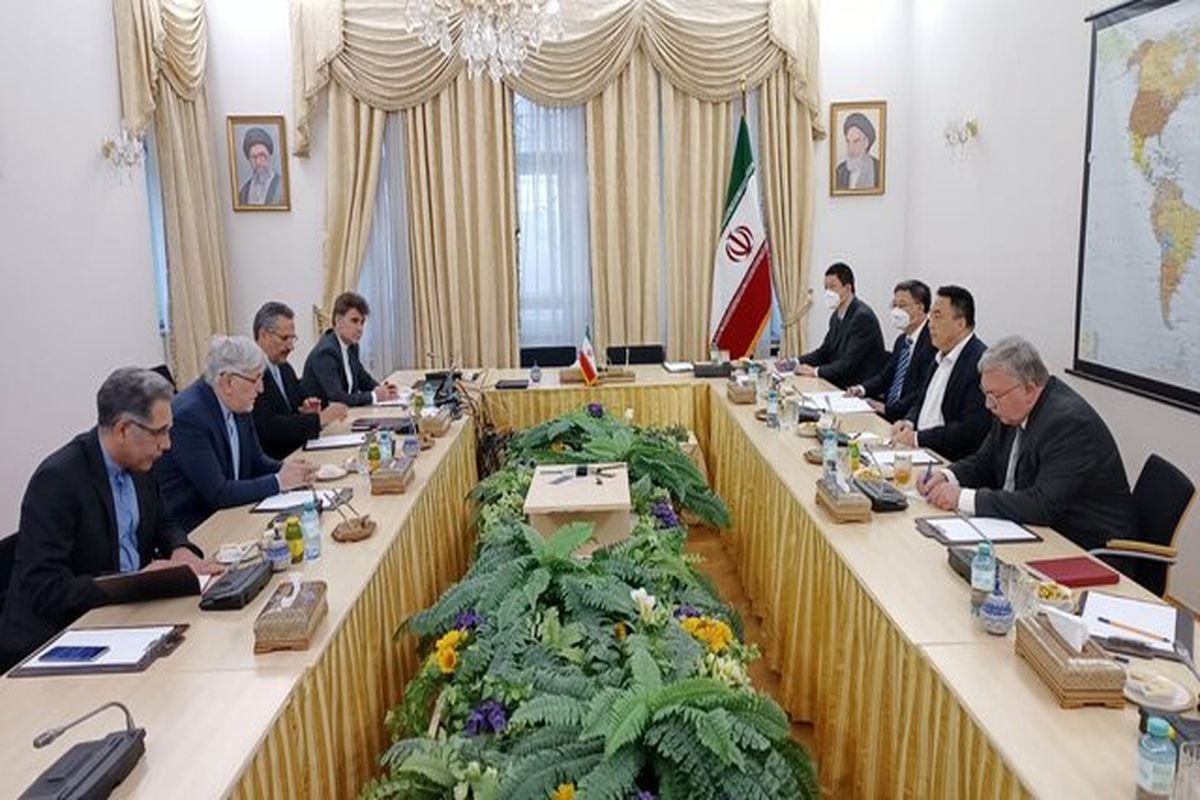 دیدار سه‌جانبه نمایندگان روسیه، چین و ایران درباره «مسائل مشترک»