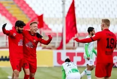 تراکتور با طوفان نیمه دوم چادرملو را در تبریز شکست داد