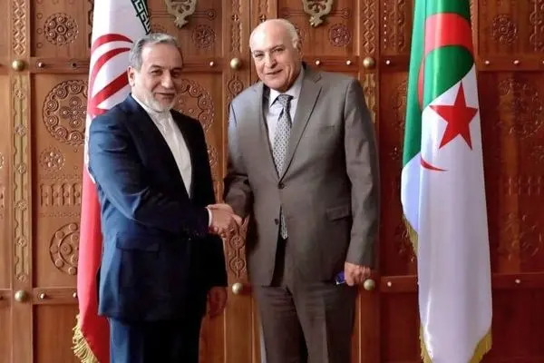 وزیر خارجه ایران پیام تبریک به احمد عطاف در سالروز انقلاب الجزایر ارسال کرد