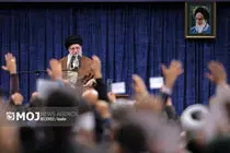 دیدار هزاران نفر از اقشار مختلف مردم با رهبر انقلاب