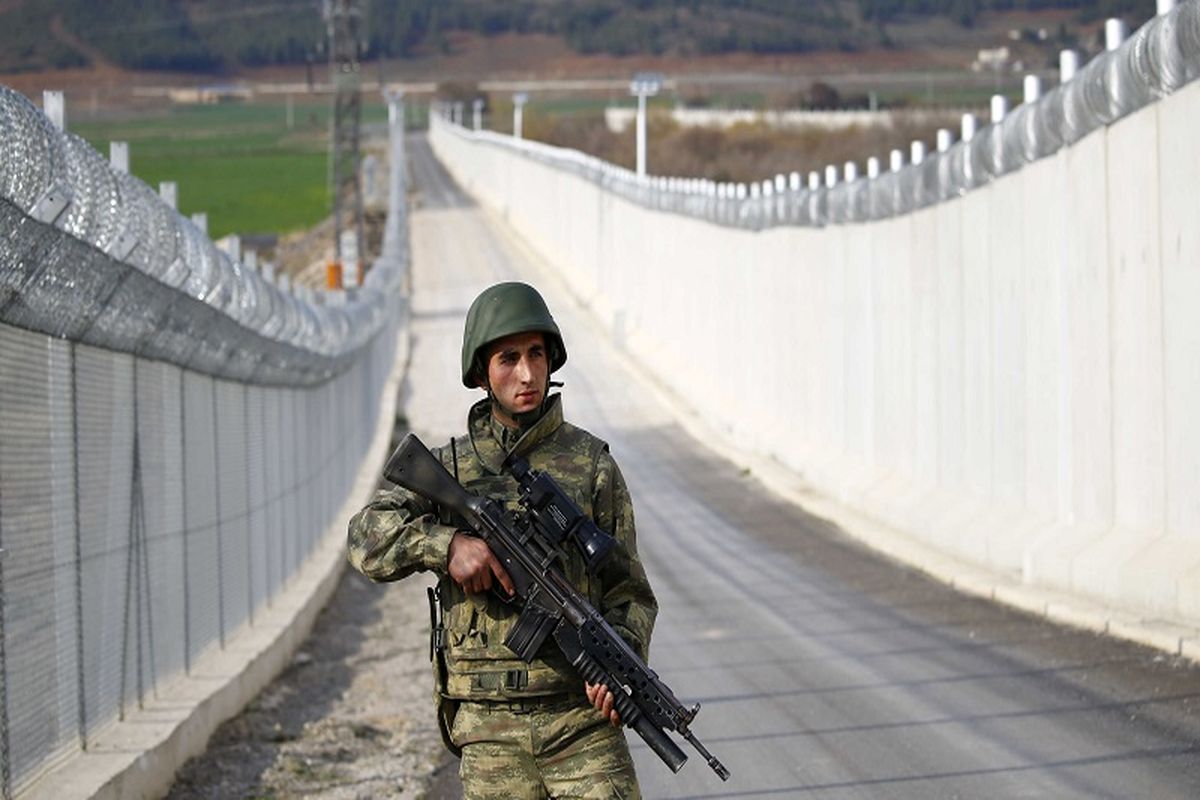 اقدام ترکیه در ساخت دیوار بتنی در نقطه صفر مرزی با ایران غیر قابل توجیح است