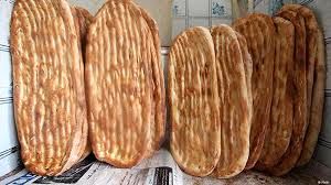 نظارت بر توزیع نان با کیفیت در رشت/رفع موانع تامین آرد برای نانوایی های کشیک در نوروز