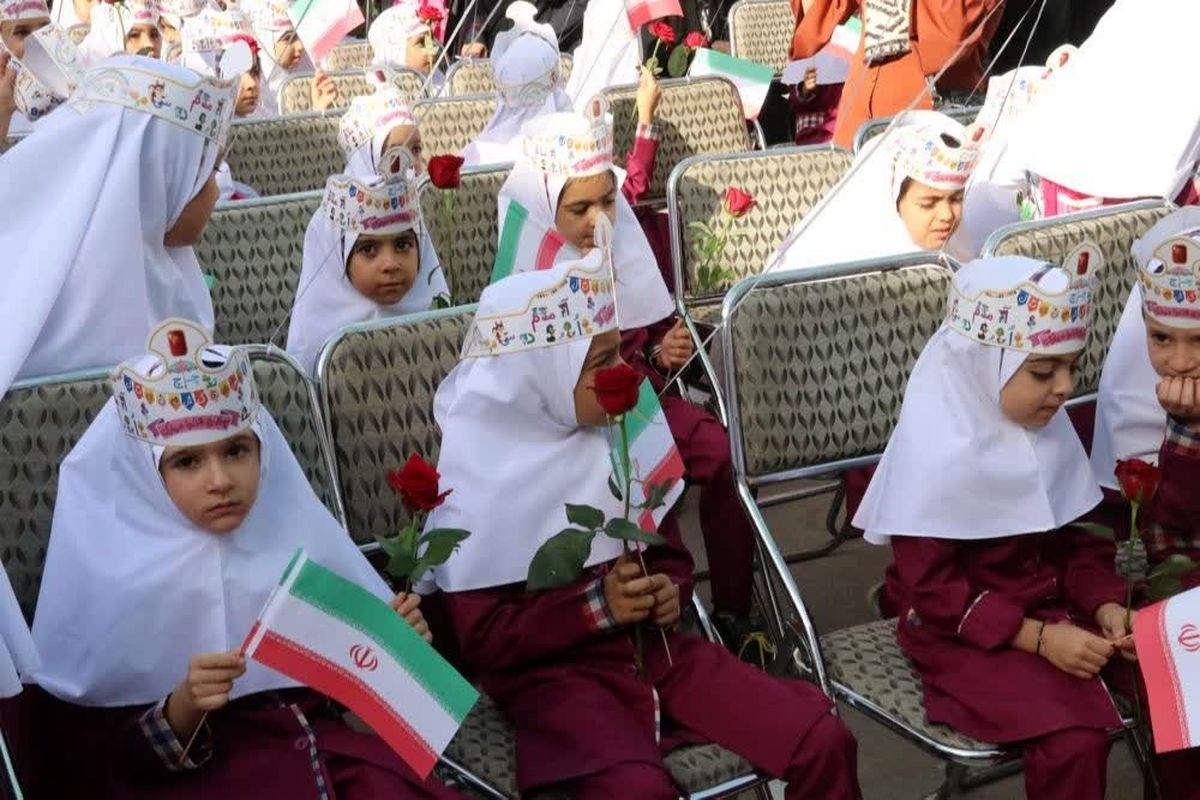 زنگ بیمه در مدارس کشور به صدا درآمد