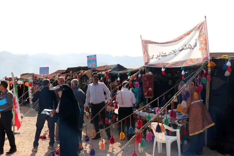 جشنواره بزرگ بومی، محلی و همبستگی اقوام در شهرستان خرامه برگزار شد 