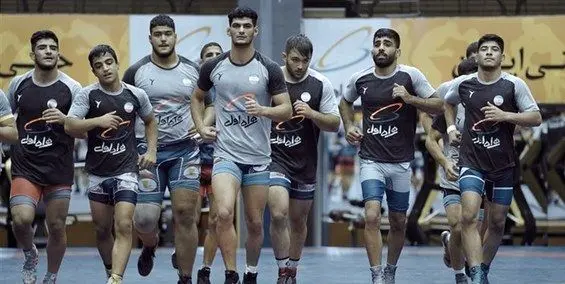 اردوی تیم ملی کشتی آزاد جوانان در حال برگزاری است