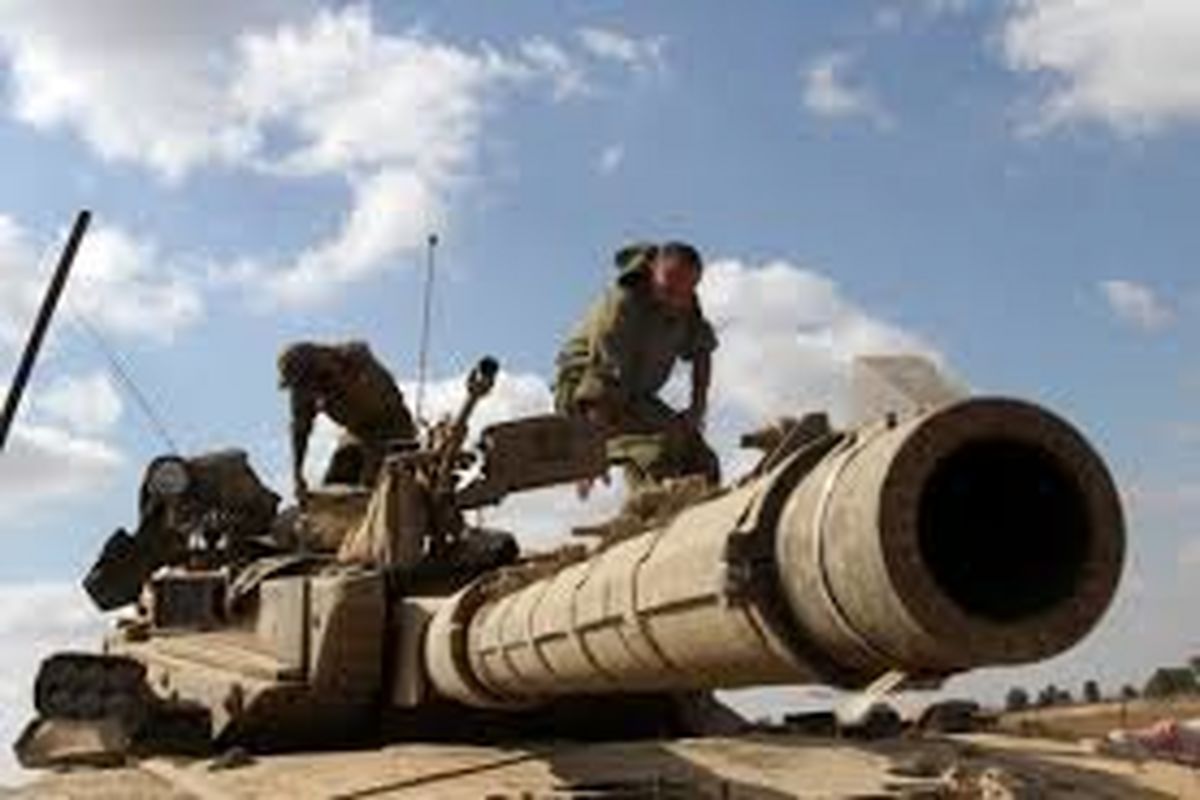 ارتش اسرائیل سامانه دفاع موشکی خود را آماده شلیک کرد