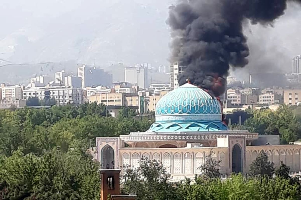 جزئیات آتش سوزی گنبد مسجد مالک اشتر ستاد فرمادهی ناجا