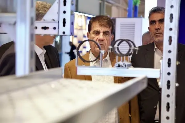 افتتاح دهمین نمایشگاه بین‌المللی بیمارستان‌سازی، تجهیزات و تأسیسات بیمارستانی