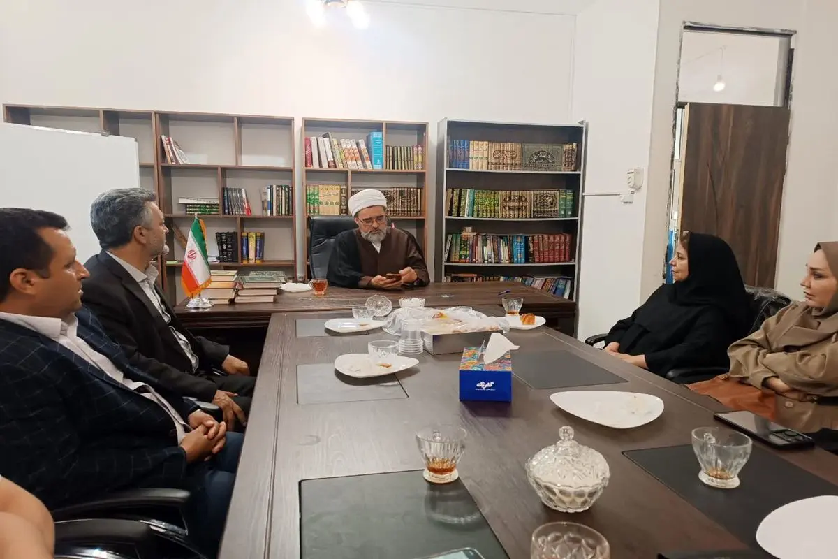 برگزاری نشست جبهه اصلاحات و امام‌جمعه اهل‌سنت کرمانشاه با محوریت وحدت و اعتدال