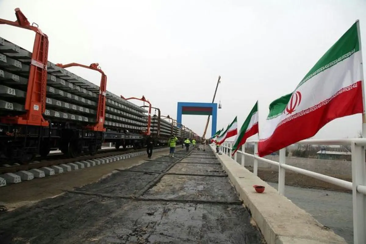 مسئولان راه آهن ایران و جمهوری آذربایجان از بارانداز ریلی آستارا بازدید کردند