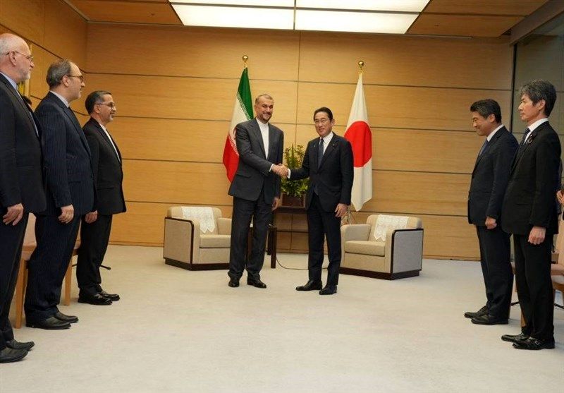 لغو تحریم‌ها و اوکراین محور گفتگوهای وزیر خارجه ایران در ژاپن است