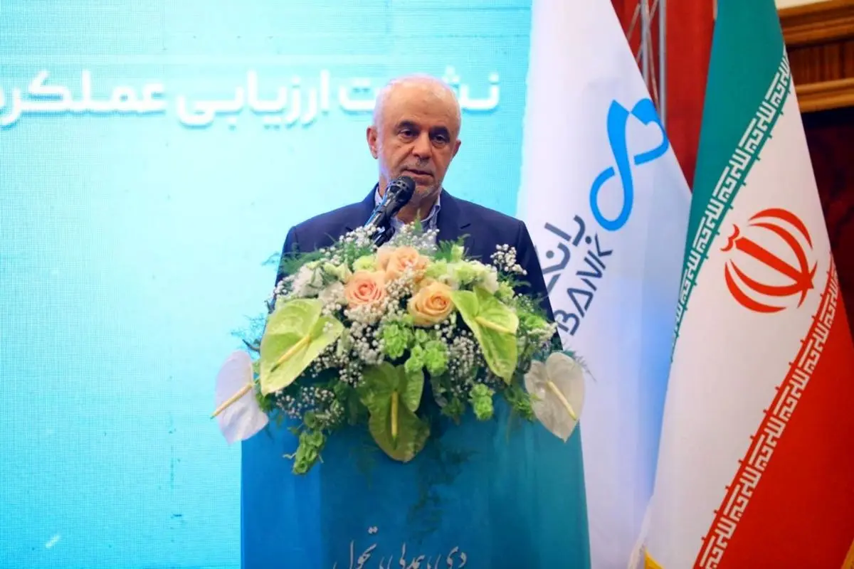 عملکرد بانک دی در دوره جدید مدیریتی، الگویی برای سایر بانکهاست
