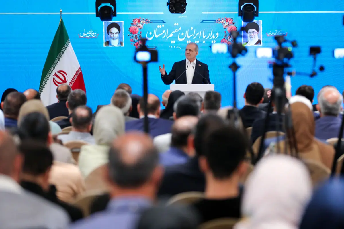 حصارکشی دور خود عقب‌ماندگی می‌آورد