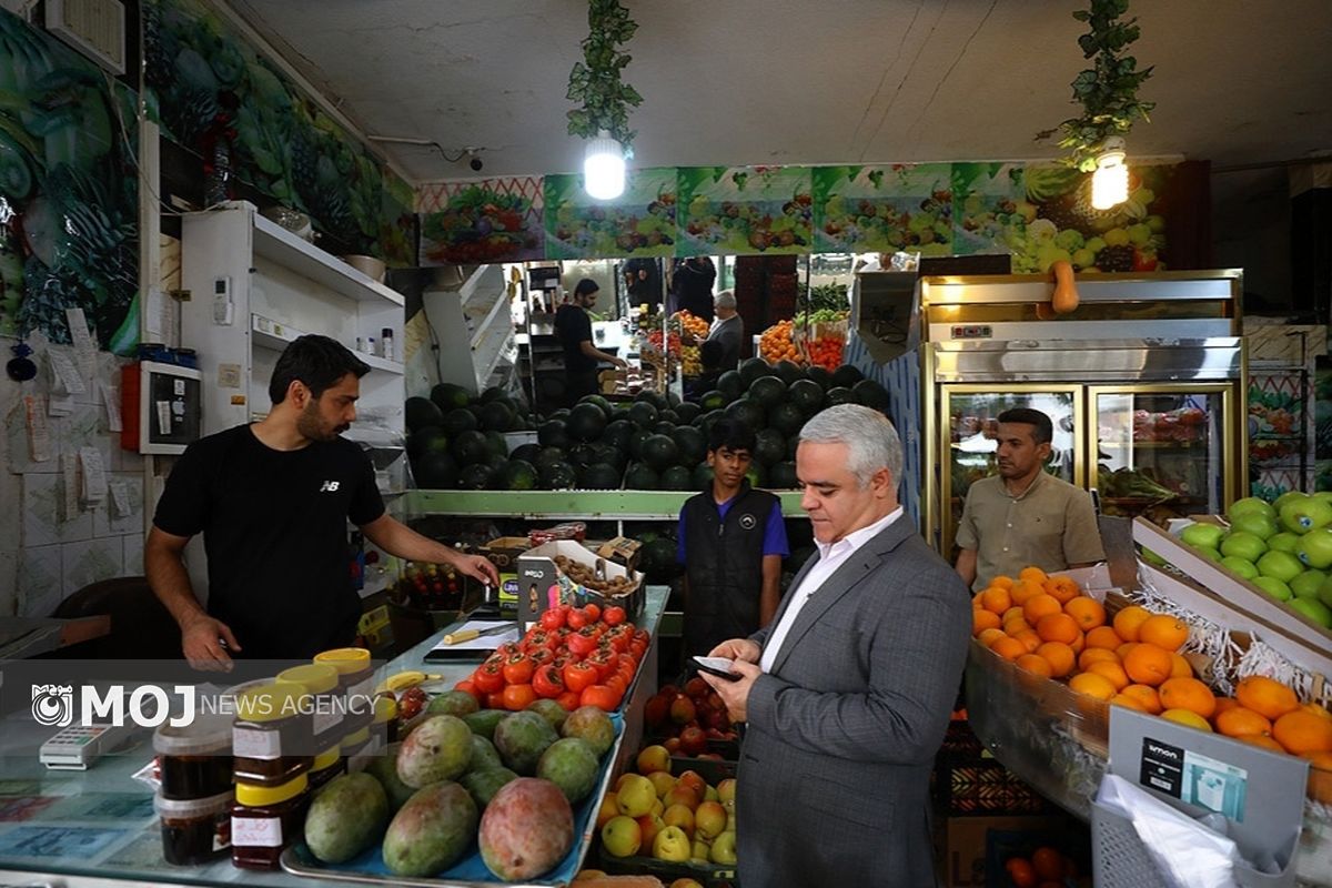 نظارت بر قیمت میوه شب یلدا در کیش
