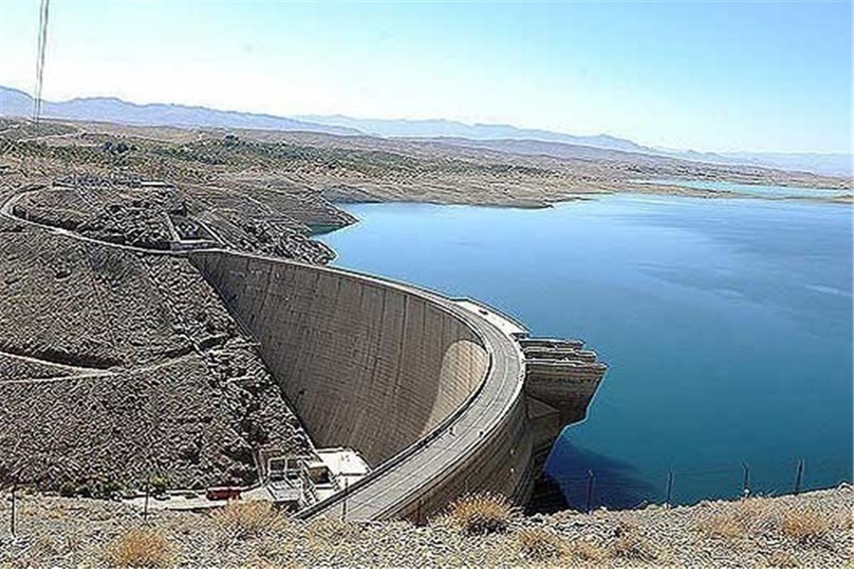 حجم سد زاینده رود کمتر از 10 درصد شده است / زنگ خطر برای آب شرب مردم اصفهان 