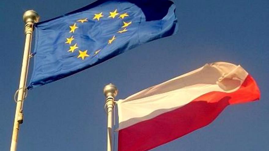 ادعای واهی وزیر خارجه لهستان / هیچ تروریستی در ورشو حضور ندارد