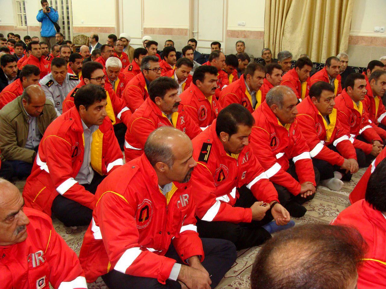 مراسم یکمین سالگرد شهادت آتش‌نشانان حادثه پلاسکو در خرم‌‌آباد برگزار شد