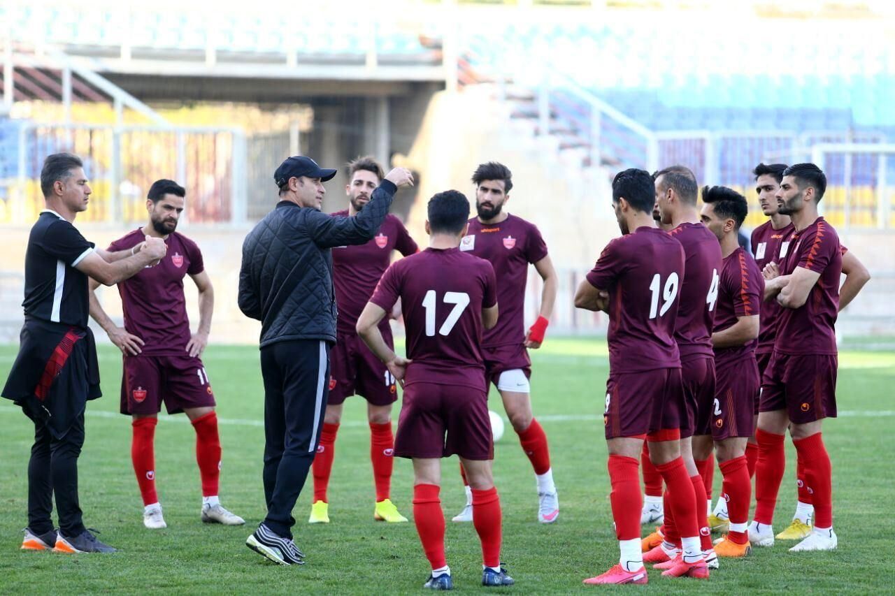 گل محمدی رسما از اعتراض بازیکنانش به مدیریت حمایت می‌کند