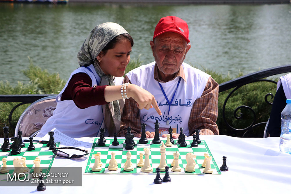 مسابقات بین‌المللی شطرنج «سیمولتانه» در تبریز