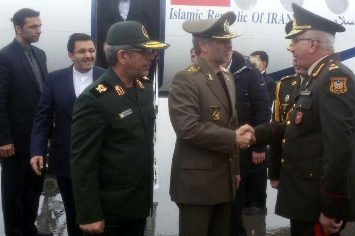 ایران و جمهوری آذربایجان قصد دارند روابط نظامی و دفاعی خود را گسترش دهند