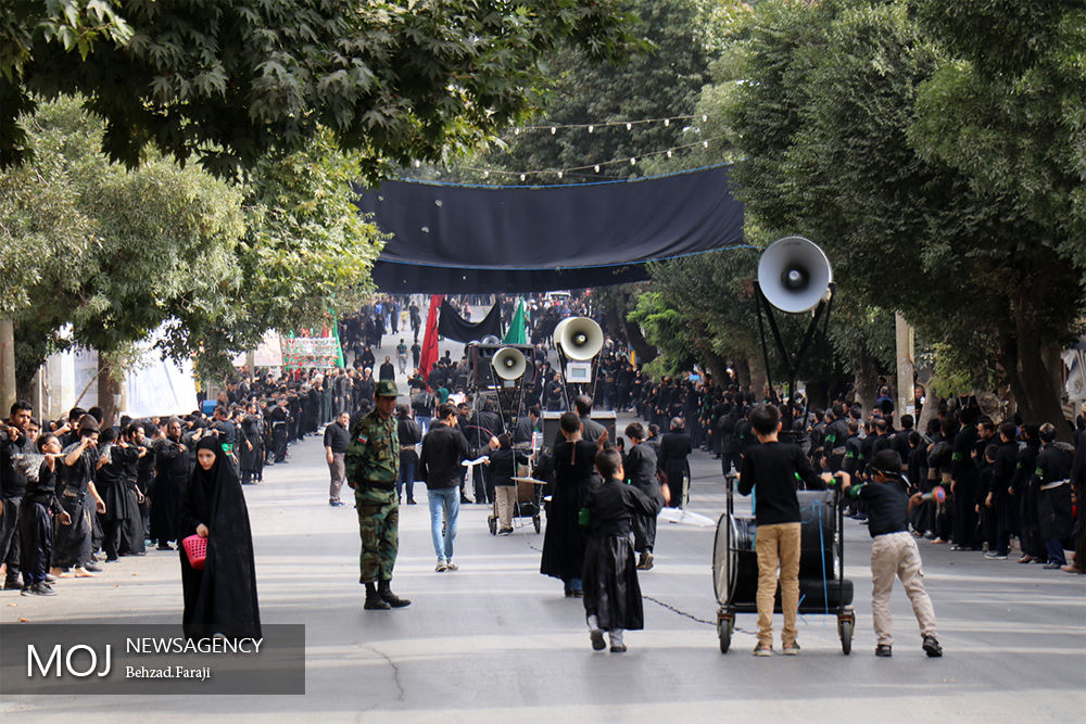 عزاداری ظهر تاسوعای حسینی در کرمانشاه