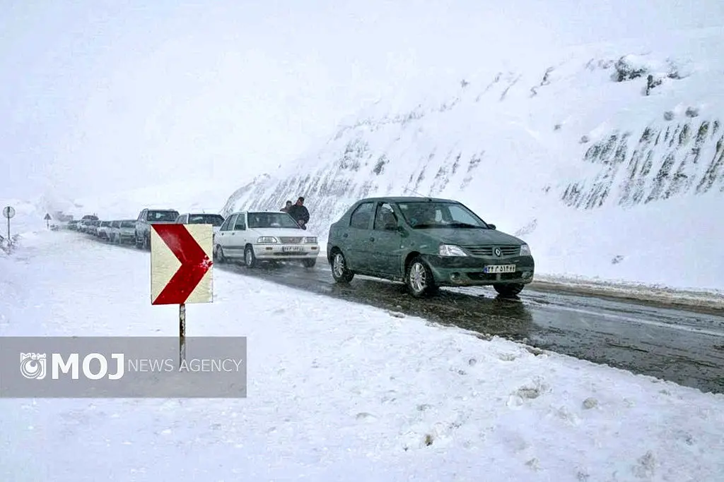 چالوس و آزادراه تهران _شمال یک طرفه است