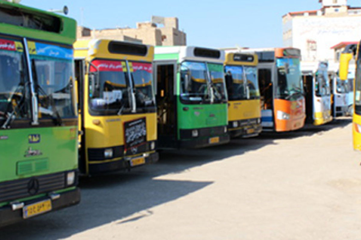 ناوگان حمل و نقل عمومی قم نیازمند ۷۰۰ دستگاه اتوبوس است