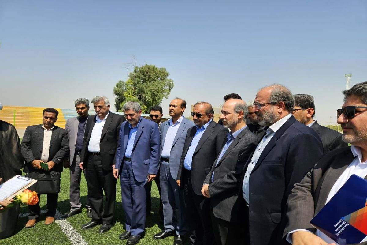 وزیر نیرو از طرح‌های صنعت آب و برق استان فارس بازدید کرد/ گشایش‌های تازه برای تامین آب شرق فارس