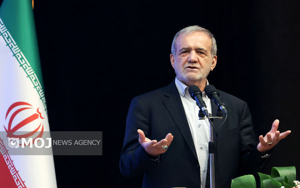 باید در مقابل دشمن، اختلافاتمان را کنار بگذاریم + فیلم