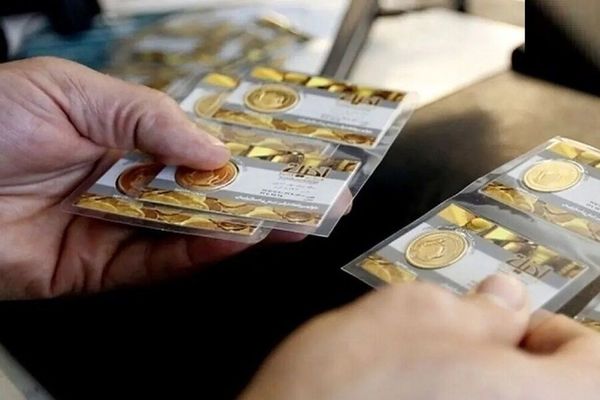 کلاهبردار سکه‌های تقلبی در اهواز دستگیر شد