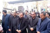 وزیر اقتصاد در محل گلزار شهدای کرمان حضور یافت