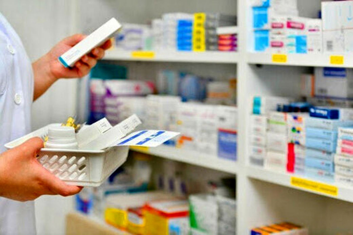 افزایش ۱۰ تا ۲۰ درصدی قیمت دارو در مقایسه با تورم رقم زیادی نیست/ داروهای با نسخه سال آینده افزایش ندارند