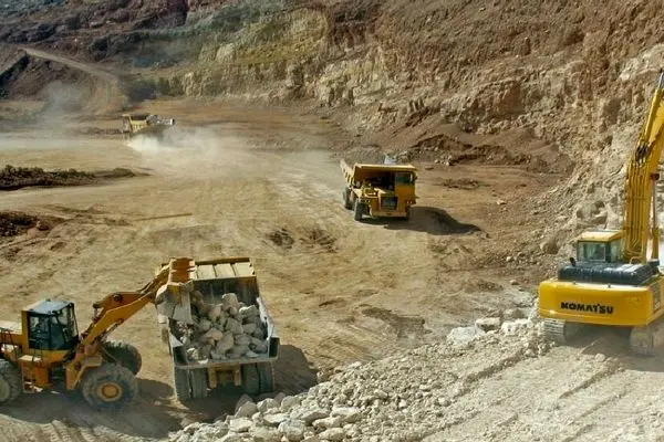 توسعه معدن می‌تواند ۱۵ میلیارد دلار درآمد جدید برای کشور ایجاد کند