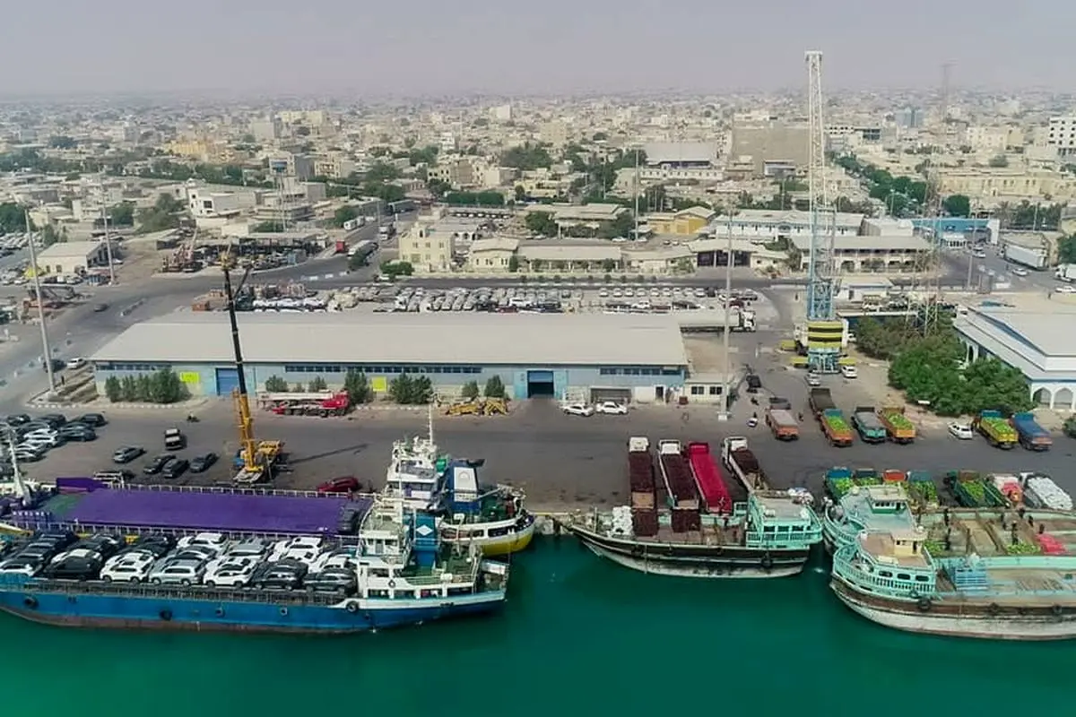 تخلیه و بارگیری بیش از دو میلیون کالا در بنادر غرب هرمزگان