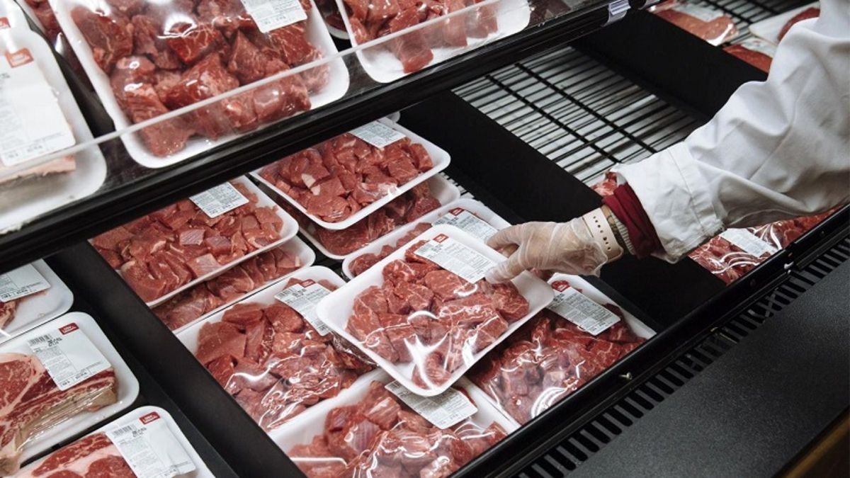 گوشت گرم گوسفند و گوساله از فردا در میادین تره بار تهران توزیع می‌شود