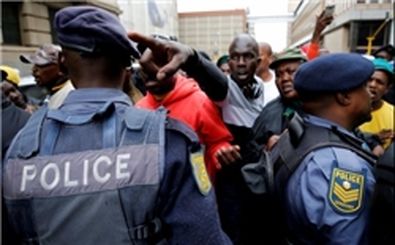تظاهرات گسترده در آفریقای جنوبی و درخواست برکناری رئیس‌جمهور