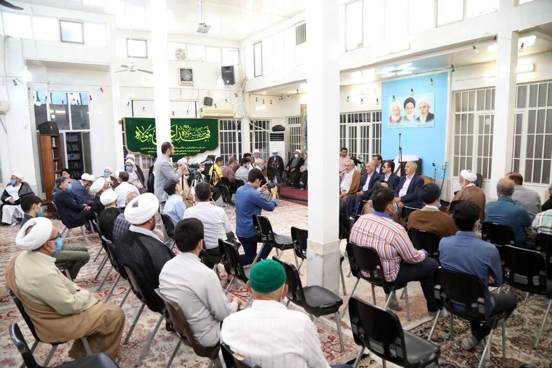 برگزاری جشن عید سعید غدیر خم در دفتر آیت‌الله فاضل لنکرانی