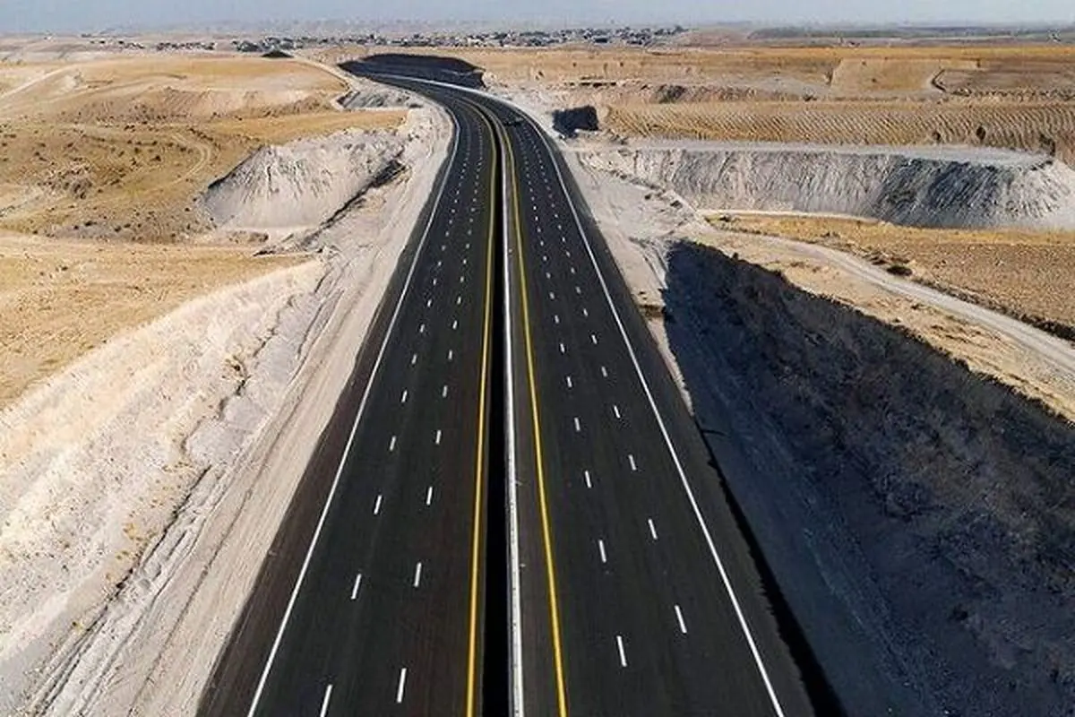 وزارت راه و شهرسازی در یک سال ۳۱۰۰ کیلومتر راه ساخت