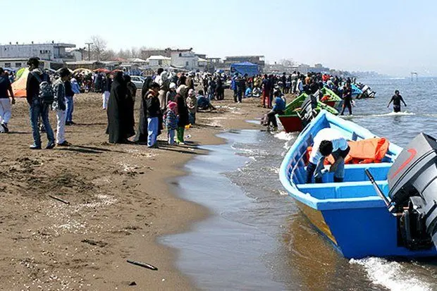 مجوز ۲ ایستگاه تفریحات دریایی در جویبار صادر شد