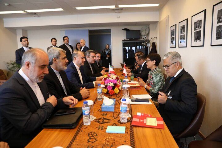 Iran's FM diplomatic consultations with Indonesian, Finnish counterparts 
